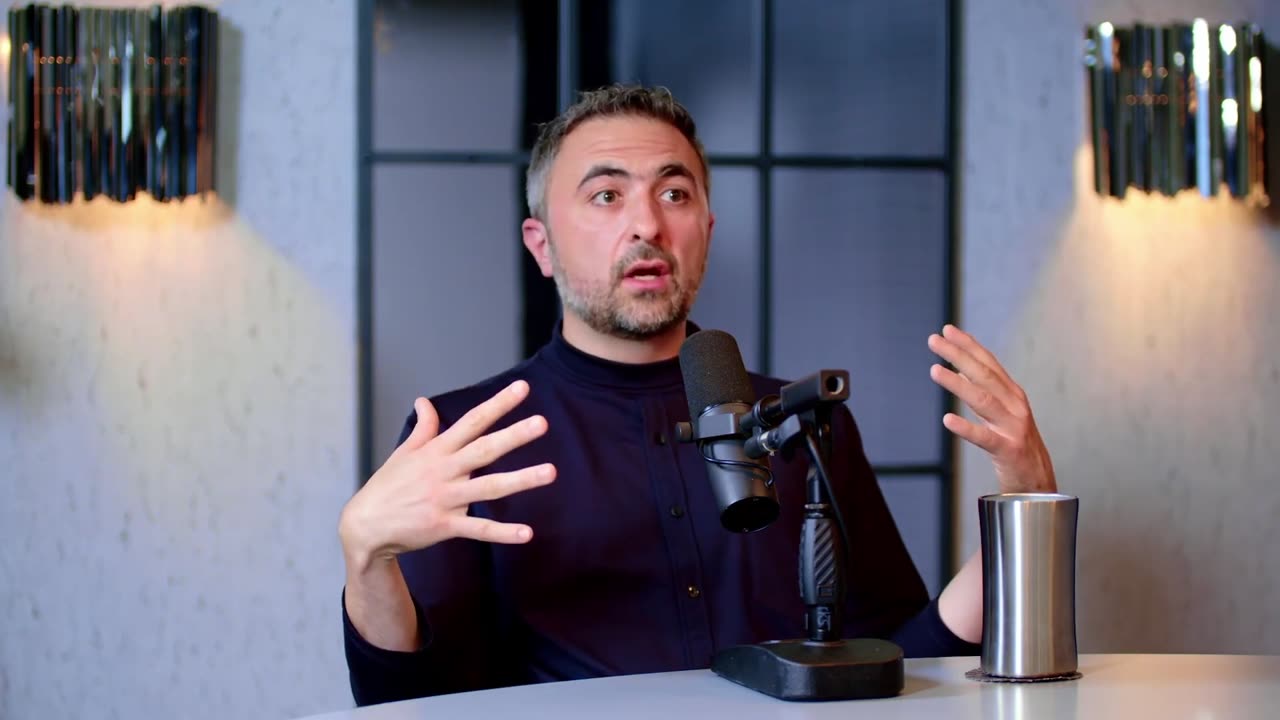 Google AI Founder: AI Is Becoming More Dangerous And Threatening! - Mustafa Suleyman