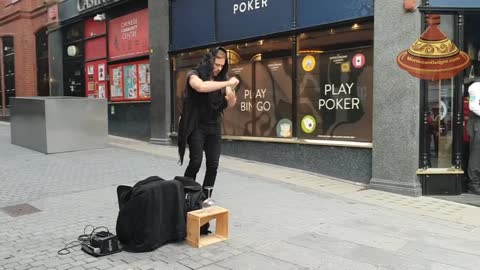 the best street magic in LONDON!! WOW