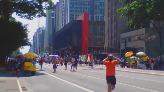 Sunday on the Avenida Paulista/SP