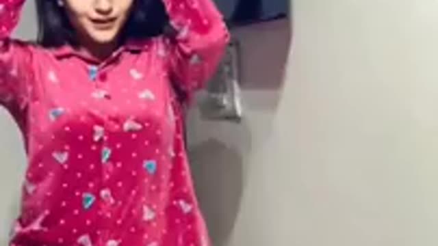 Badam Badam Kacha Badam Reels Videos | Kacha Badam Girls Dance Viral Tiktok Videos