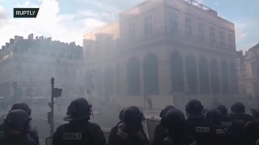 FIn de manifestation mouvementée - 11 Septembre 2021 - B