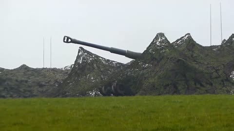 British Army Guns in Action - AS90 Mobile Artillery firing
