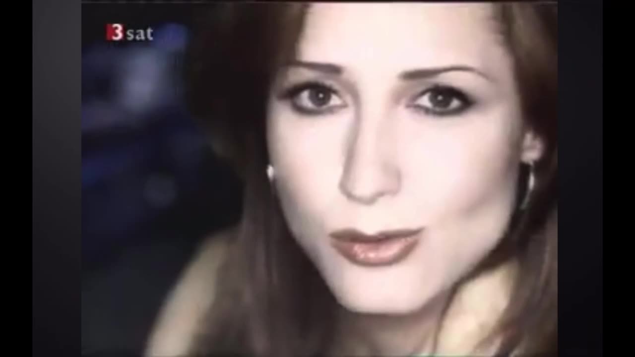 Chely Wright - She Went Out For Cigarettes (Official Music Video)