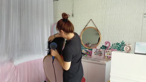 Technical Instructions for Face, Head and Shoulder Massage - Beautiful Girl in Vietnam Barbershop