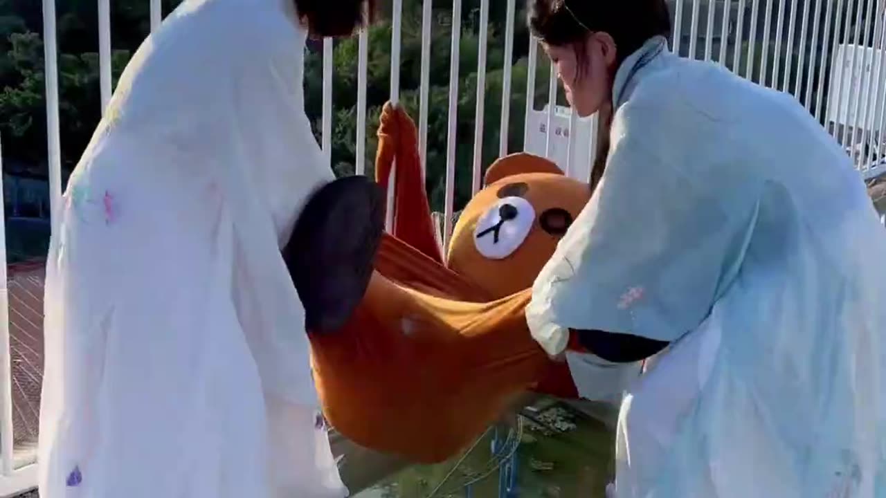 Brown bear dancing is so funny episode 121