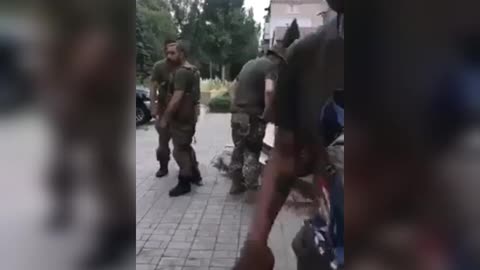 Ukraine War - Ukrainian servicemen were abandoned by the command