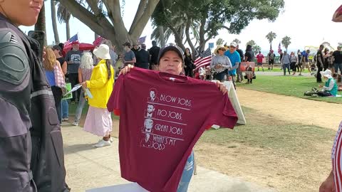 Jobs T-Shirt and Flags, Santa Monica