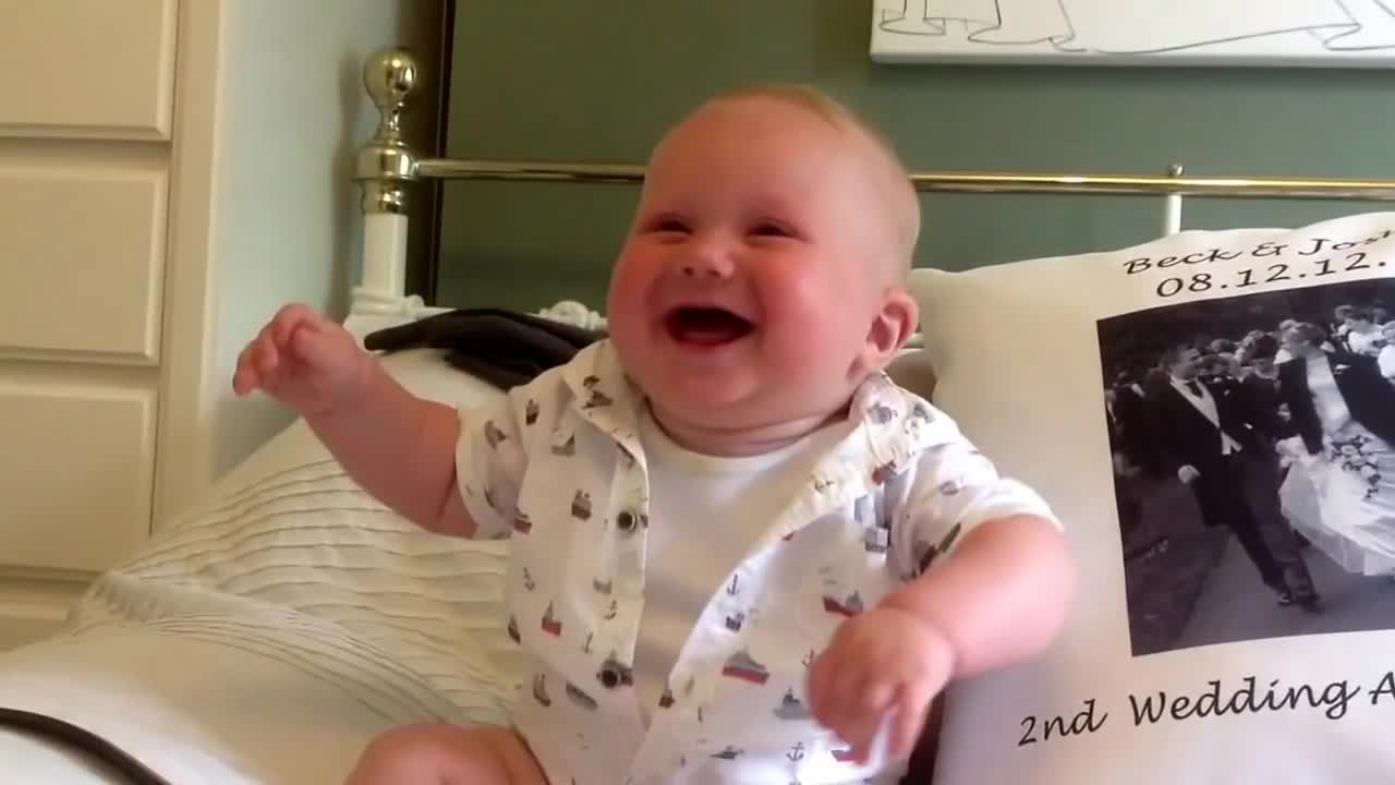 watch this new Baby laughing and chuckling