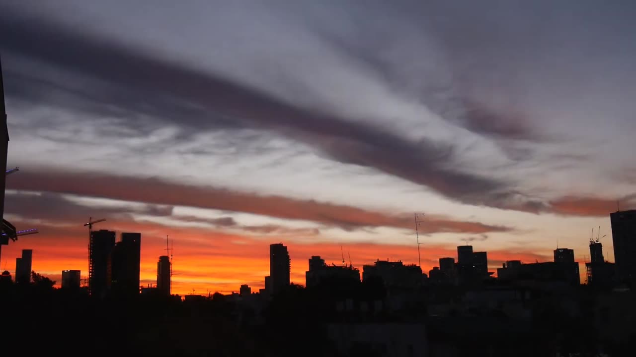 Time Lapse - Sunrise Over The City