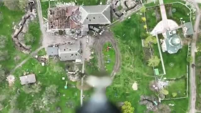 +18 Disturbing Video showing dead and wounded