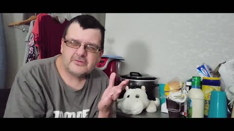 Bidens approval ratings.