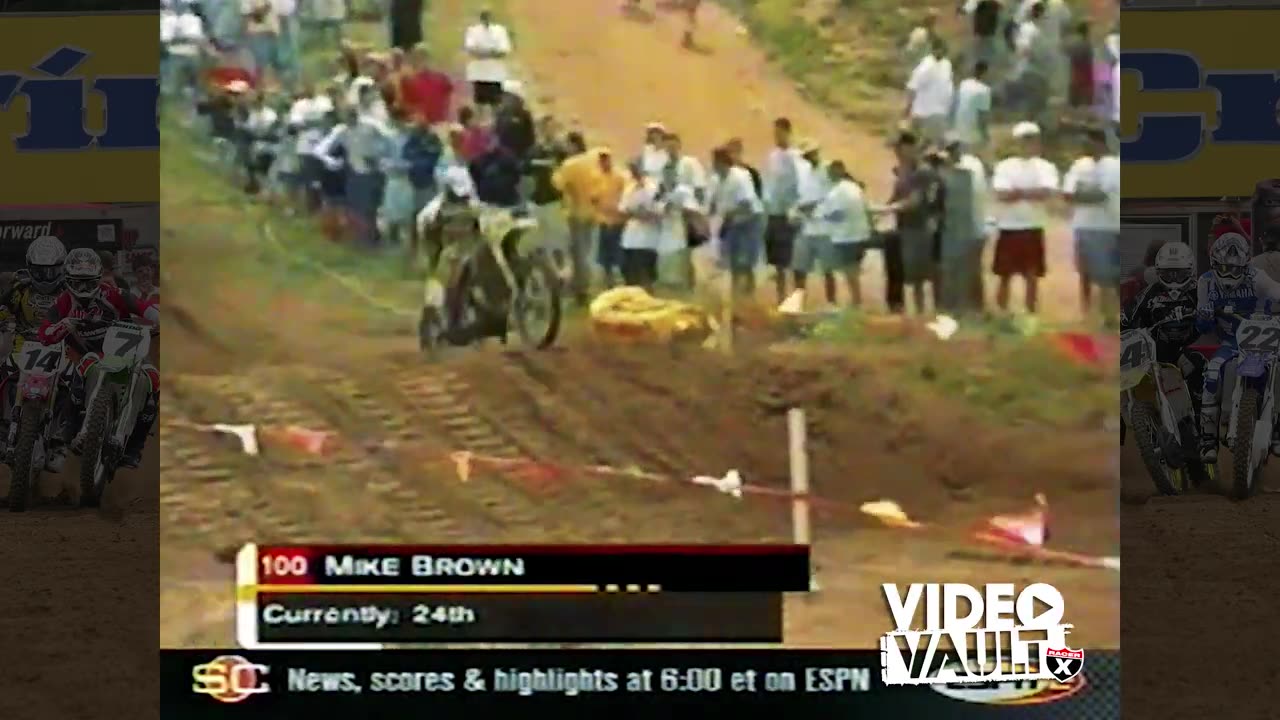 Travis Pastrana on a 125 Battles Larry Ward's 250F | 2001 Red Bud 125 Moto 1