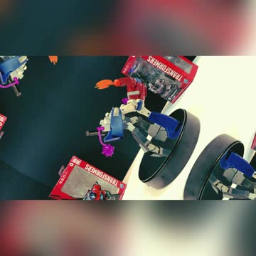 Optimus & Megatron Friday Night Dancefight!!