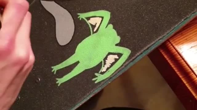 Painting my griptape Part 2