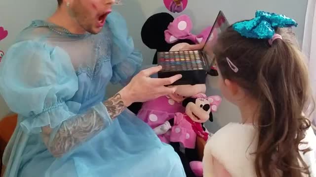 Hilarious Daddy Daughter Dress Up