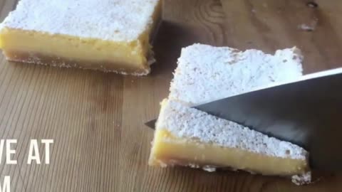 Keto lemon bars