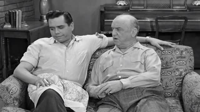 I Love Lucy Season 2 Episode 1 - Job Switching