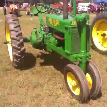 Antique John Deere Tractors