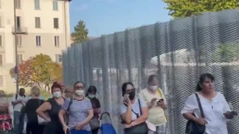 Food lines are building up in Milan Italy.