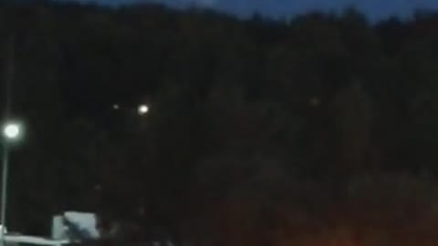 Astronave SSP con luci colorate