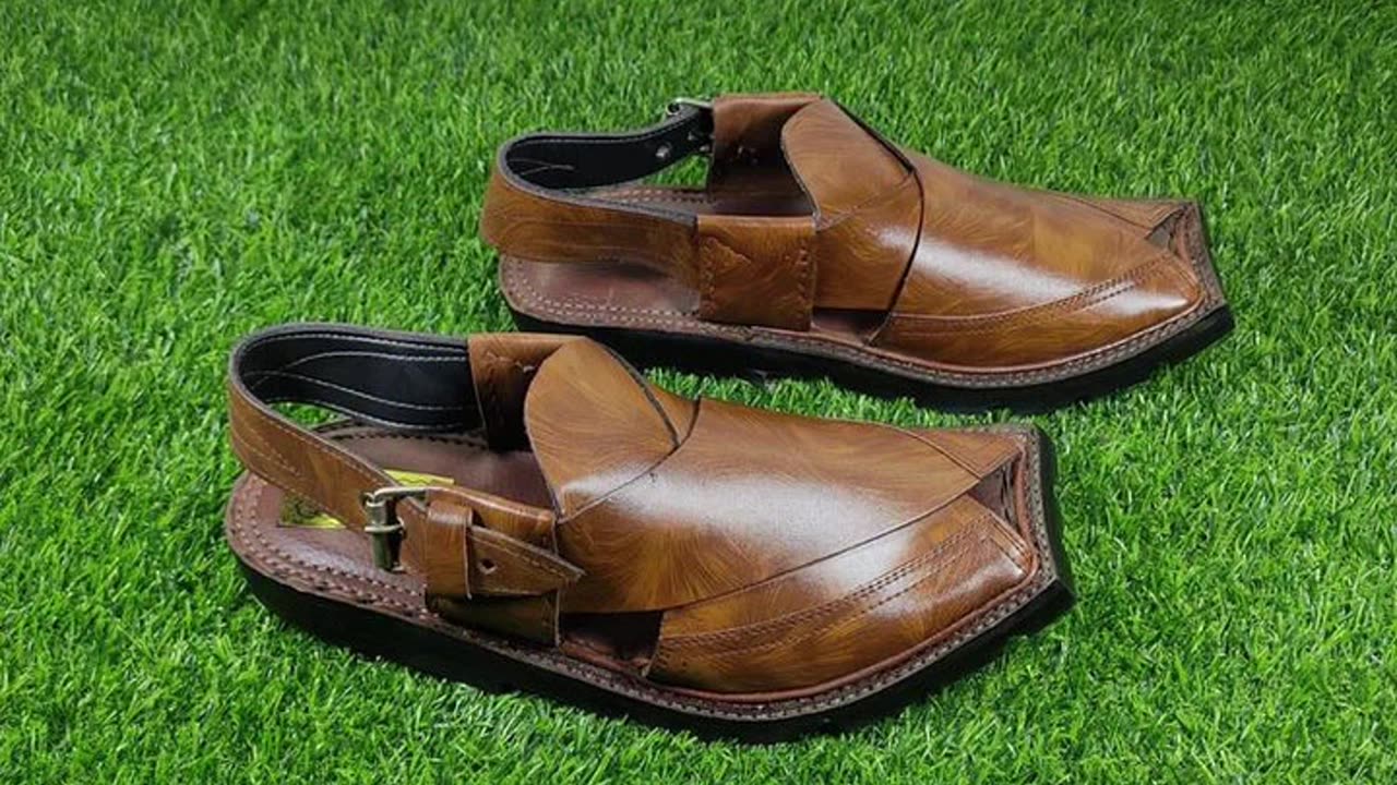 Man peshawari chappal