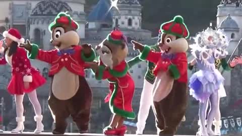 Chipmunks Show Stage Cartoon Amaze Audience