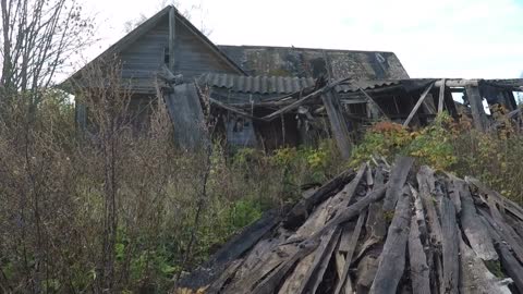 A deserted house by a ghost