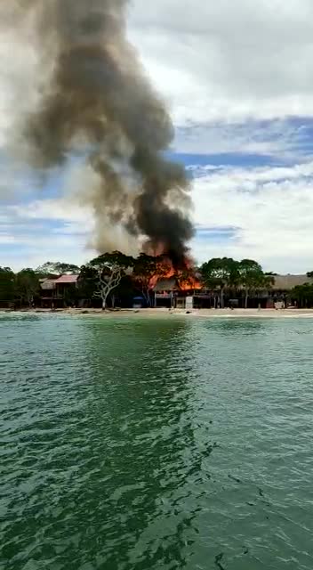 Incendio de cabañas