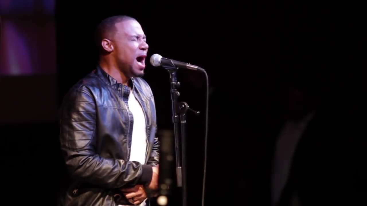 Todd Dulaney - Victory Belongs To Jesus (LIVE)