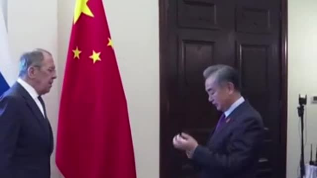 Sino-Russian friendship handshake