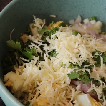 "Epicurean Delight: Indulge in the Irresistibly Creamy Egg Toast Experience"