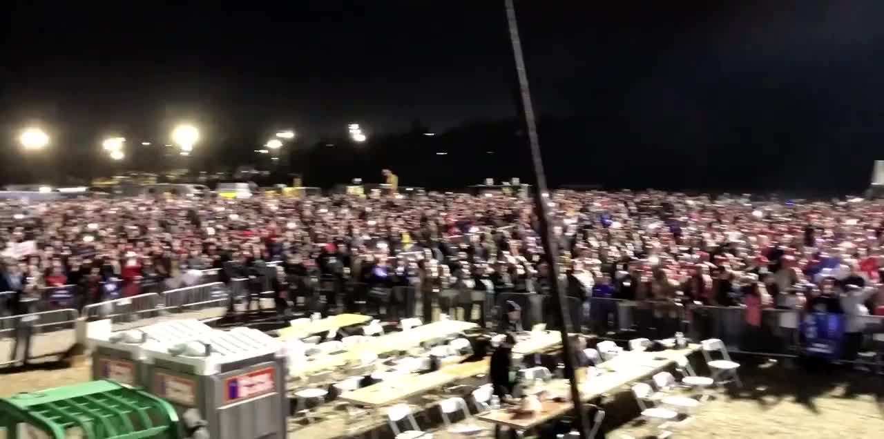 Crowd at Trump Rally Texas Jan 29 22