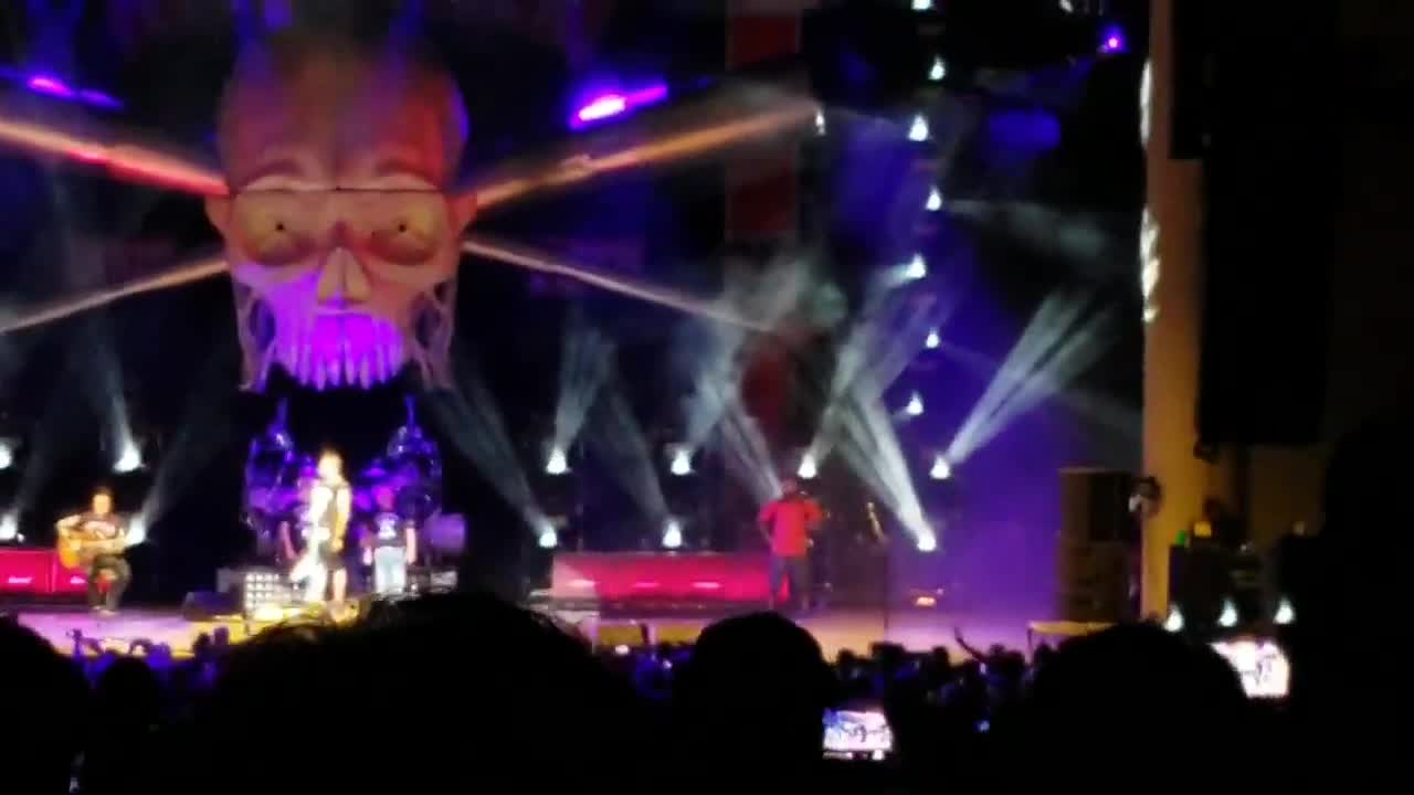 Five Finger Death Punch "Remember Everything"