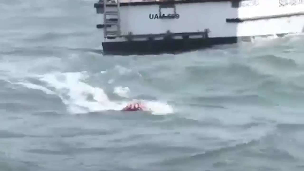 This rescue buoy guides itself through the water