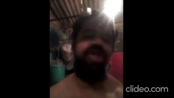 aprendendo a fazer a barba npo barbeiro completao