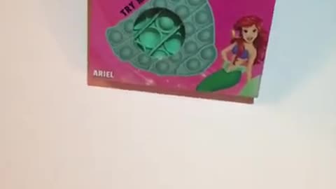 Unboxing Ariel Pop it
