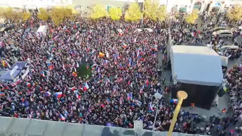 Thousands on the streets of Prague