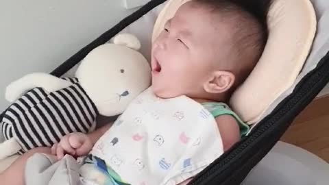 I bought an expensive baby for my baby and I'm yawning...