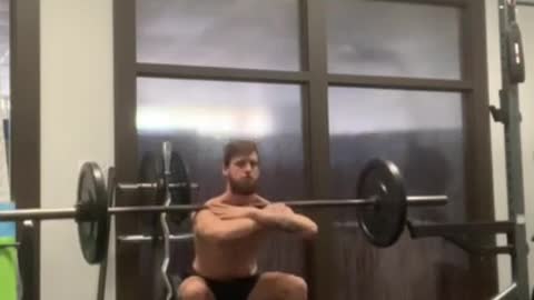 FRONT SQUAT TO LUNGE