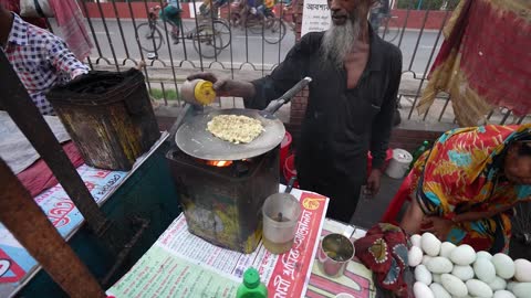 Bangladesh Style Egg Sandwich Making | Bangladesh Street Food