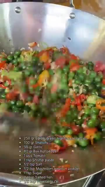 Sundanese style Edible green nightshade berries or Sambal Leunca😋 #sambal #sundanesefood