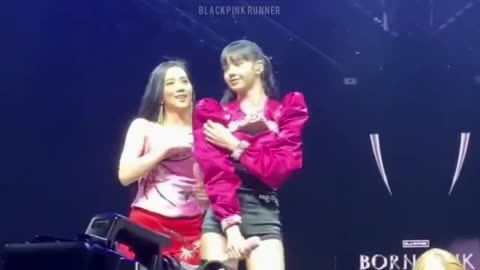 Blackpink Lisa and Rosé