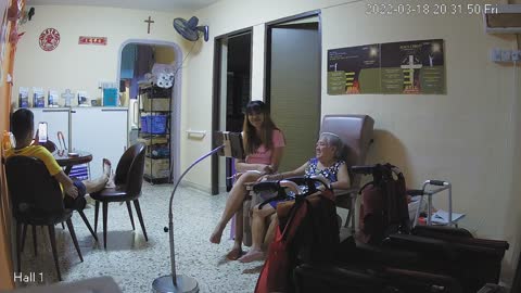 hallfront day n night 20220318