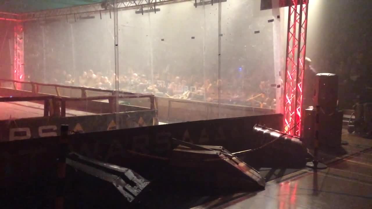 Robot Wars Maidstone 2016: Weird mAlice Vs Dystopia