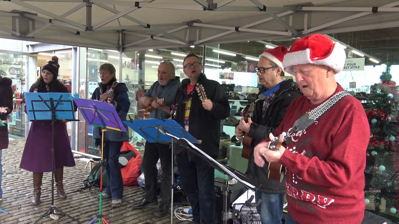 Santa fun run with Plymouth, Ocean City Ukulele's 3rd December 2023.