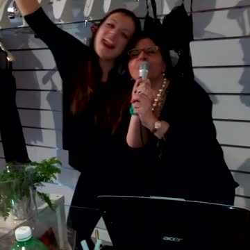 Tanti auguri a chi tanti amanti ha!