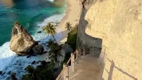 🌈 Diamond Beach on Nusa Penida island 🌴