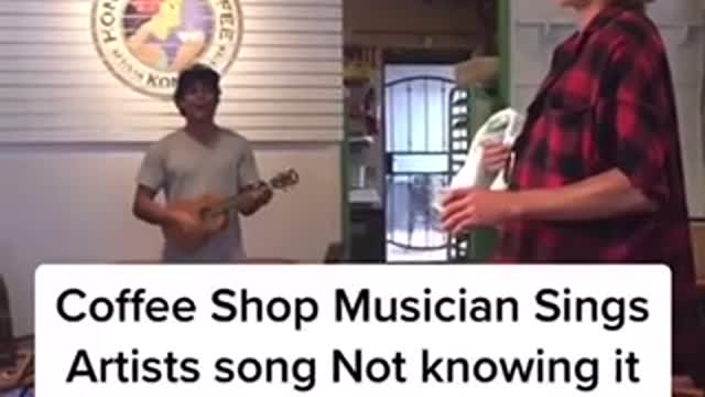 Coffee Shop Musician Sings Surprise Duet With Famous Singer Without Knowing It