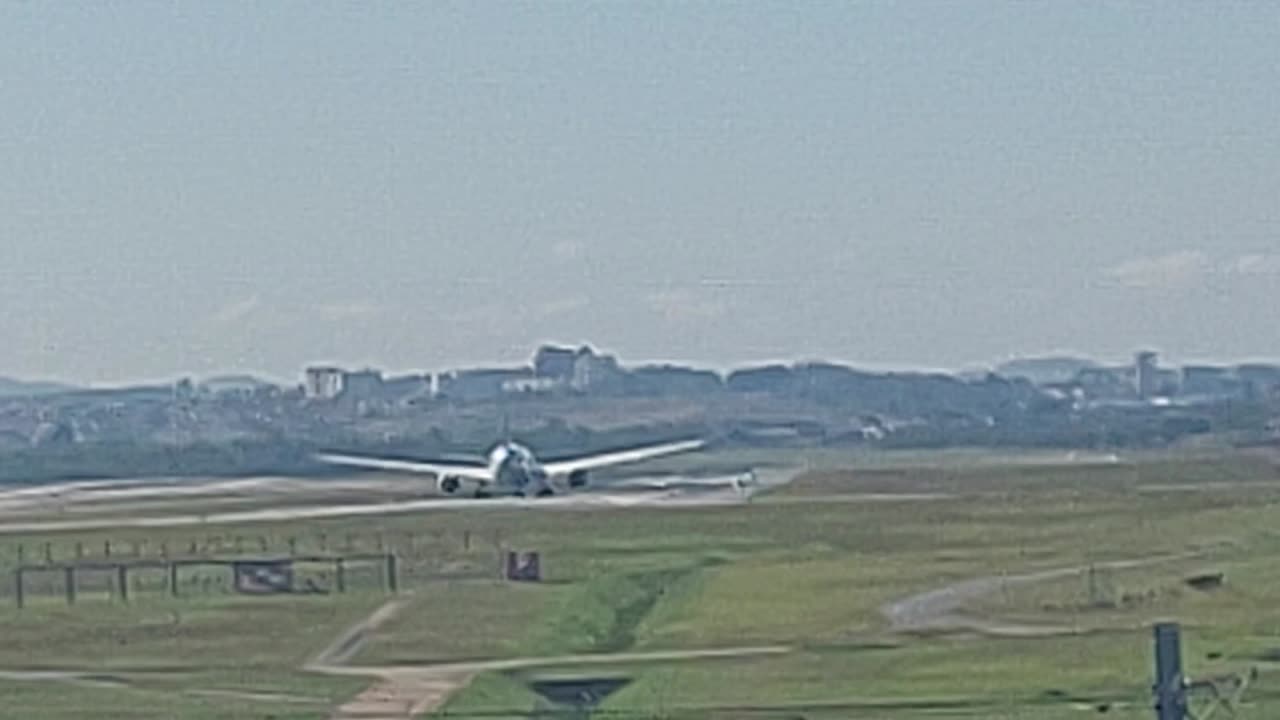 Boeing 787-9 Dreamliner C-FGEI Air Canada decola de Guarulhos para Buenos Aires