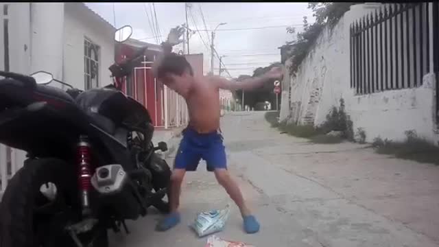 No music no problem I have a way to dance